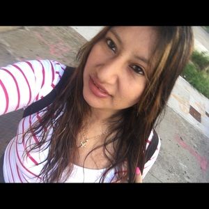 Meet your Posher, Gladys